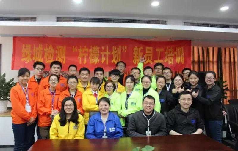 201904031533125ca461b8c523b